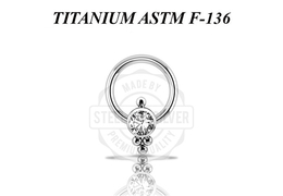 Кольцо из титана с кластером Swarovski